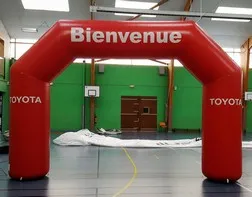 Arche gonflable pour concession Toyota