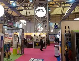 Ballon éclairant pour Petzl et son stand lors d'un salon à Paris