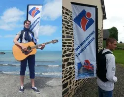 Drapeaux sur sac à dos pour une opération de communication Office du Tourisme d'Arromanches