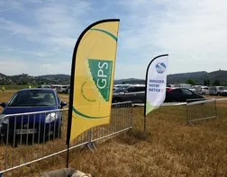 Des drapaeaux publicitaires GPS et SCP sur l'évenement Jeunes Agriculteurs