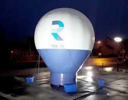 Animation lancement d'une marque avec une montgolfière géante