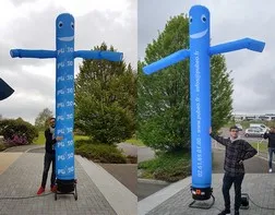 Un skydancer pour la promotion de la société PUBEO SAS