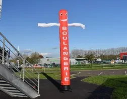 Une manche a air ventilée pour la promotion d'une boulangerie