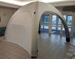 Tente gonflable à air captif de 4m x 4m sans soufflerie