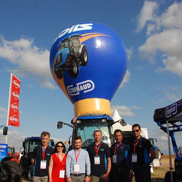 Ballon publicitaire en forme de montgolfière pour Coinaud